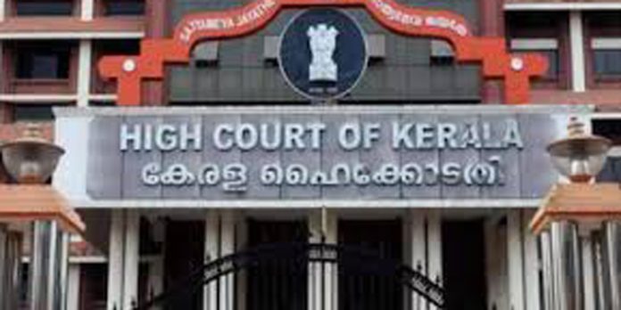 വെക്കേഷന് ക്ലാസിന് സിബിഎസ്ഇ, ഐസിഎസ്ഇ പാഠ്യപദ്ധതി പിന്തുടരുന്ന സ്കൂളുകൾക്ക് അനുമതി നല്കി ഹൈക്കോടതി വെക്കേഷന് ക്ലാസിന് സിബിഎസ്ഇ, ഐസിഎസ്ഇ പാഠ്യപദ്ധതി പിന്തുടരുന്ന സ്കൂളുകൾക്ക് അനുമതി നല്കി ഹൈക്കോടതി