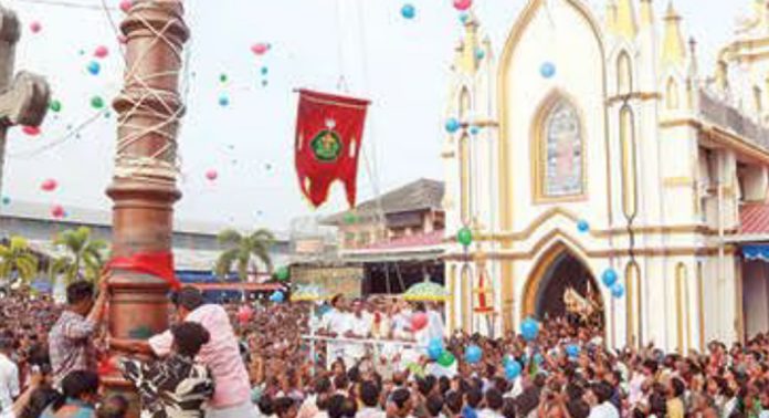 എടത്വാ സെയ്ൻറ് ജോർജ് ഫൊറോനാ പള്ളിയിലെ വിശുദ്ധ ഗീവർഗീസ് സഹദായുടെ തിരുനാളിന് കൊടികയറി എടത്വാ സെയ്ൻറ് ജോർജ് ഫൊറോനാ പള്ളിയിലെ വിശുദ്ധ ഗീവർഗീസ് സഹദായുടെ തിരുനാളിന് കൊടികയറി