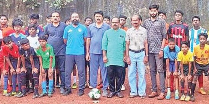താമരക്കുളം വി.വി. ഹയർ സെക്കൻഡറി സ്കൂളിൽ അവധിക്കാല ഫുട്ബോൾ കോച്ചിങ് ക്യാമ്പ് തുടങ്ങി താമരക്കുളം വി.വി. ഹയർ സെക്കൻഡറി സ്കൂളിൽ അവധിക്കാല ഫുട്ബോൾ കോച്ചിങ് ക്യാമ്പ് തുടങ്ങി