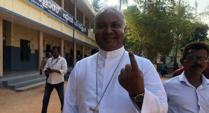 ഭരണഘടന നിലനിർത്താൻ വേണ്ടിയാണ് വോട്ട് ചെയ്തതെന്ന് തോമസ് ജെ നെറ്റോ ഭരണഘടന നിലനിർത്താൻ വേണ്ടിയാണ് വോട്ട് ചെയ്തതെന്ന് തോമസ് ജെ നെറ്റോ