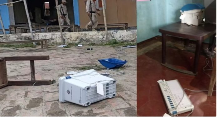 മണിപ്പൂരിൽ പോളിങ് ബൂത്ത് പിടിച്ചെടുക്കാൻ ശ്രമം ; സായുധ സംഘങ്ങൾ തമ്മിലുള്ള ഏറ്റുമുട്ടലിൽ മൂന്ന്പേർക്ക് പരിക്ക് മണിപ്പൂരിൽ പോളിങ് ബൂത്ത് പിടിച്ചെടുക്കാൻ ശ്രമം ; സായുധ സംഘങ്ങൾ തമ്മിലുള്ള ഏറ്റുമുട്ടലിൽ മൂന്ന്പേർക്ക് പരിക്ക്