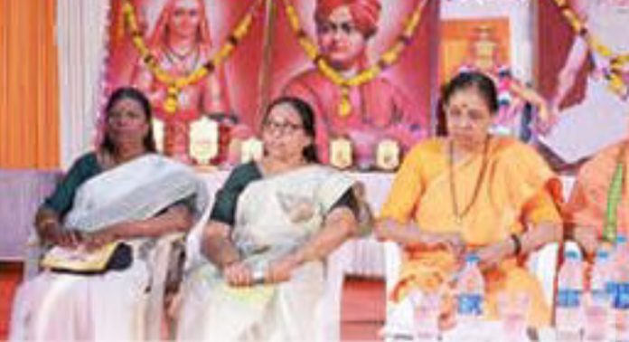 സനാതനധർമം ഇന്നും നിലനിൽക്കുന്നതിലുള്ള പ്രധാനപങ്ക് അമ്മമാർക്ക് ; ഹിന്ദു ഐക്യവേദി സംസ്ഥാന പ്രസിഡന്റ് കെ.പി. ശശികല സനാതനധർമം ഇന്നും നിലനിൽക്കുന്നതിലുള്ള പ്രധാനപങ്ക് അമ്മമാർക്ക് ; ഹിന്ദു ഐക്യവേദി സംസ്ഥാന പ്രസിഡന്റ് കെ.പി. ശശികല