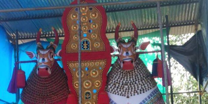 ഇലവുംതിട്ട മലനടയിൽ കെട്ടുകാഴ്ച്ച നാളെ ഇലവുംതിട്ട മലനടയിൽ കെട്ടുകാഴ്ച്ച നാളെ