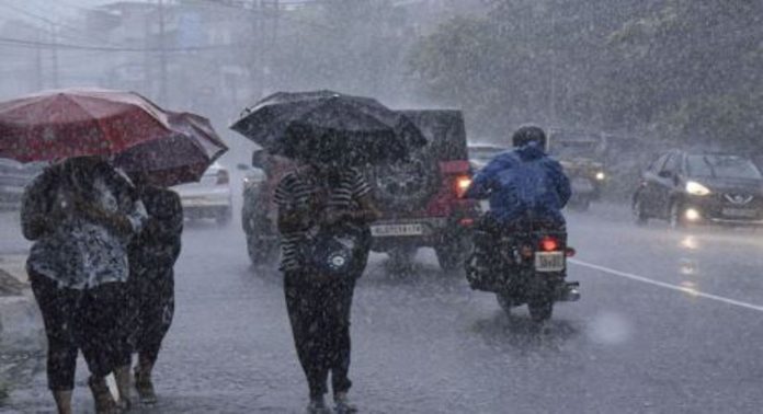സംസ്ഥാനത്ത് ഇന്നും വ്യപക മഴയ്ക്ക് സാധ്യത ; മുന്നറിയിപ്പ് നൽകി അധികൃതർ…! സംസ്ഥാനത്ത് ഇന്നും വ്യപക മഴയ്ക്ക് സാധ്യത ; മുന്നറിയിപ്പ് നൽകി അധികൃതർ…!