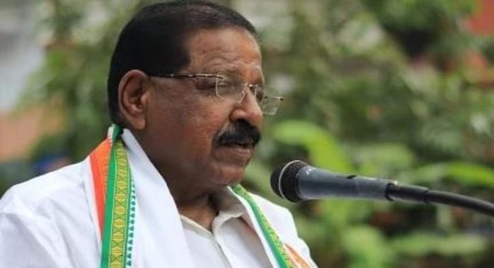 പെരുമാറ്റച്ചട്ട ലംഘനം ; രാജ് മോഹൻ ഉണ്ണിത്താന് കാരണം കാണിക്കല് നോട്ടീസ് പെരുമാറ്റച്ചട്ട ലംഘനം ; രാജ് മോഹൻ ഉണ്ണിത്താന് കാരണം കാണിക്കല് നോട്ടീസ്
