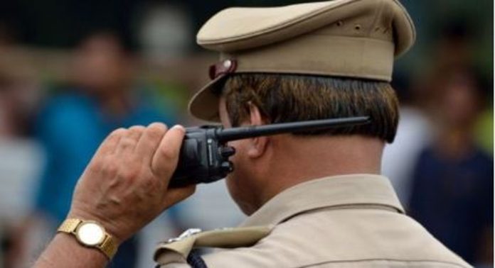 ലഹരി മാഫിയ സംഘത്തെ പിടികൂടാനെത്തിയ പോലീസിനുനേരെ ആഫ്രിക്കൻ യുവാക്കളുടെ ആക്രമണം ലഹരി മാഫിയ സംഘത്തെ പിടികൂടാനെത്തിയ പോലീസിനുനേരെ ആഫ്രിക്കൻ യുവാക്കളുടെ ആക്രമണം