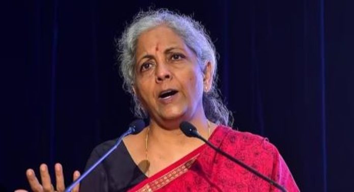 ബംഗുളൂരു കുടിവെള്ളപ്രതിസന്ധി; സർക്കാരിനെതിരെ വിമർശനവുമായി കേന്ദ്രമന്ത്രി നിർമല സീതാരാമൻ ബംഗുളൂരു കുടിവെള്ളപ്രതിസന്ധി; സർക്കാരിനെതിരെ വിമർശനവുമായി കേന്ദ്രമന്ത്രി നിർമല സീതാരാമൻ