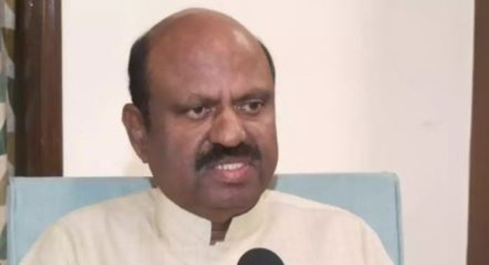 തെരഞ്ഞെടുപ്പ് പ്രചാരണത്തിനായി ബംഗാൾ ക്യാമ്പസുകൾ ദുരുപയോഗം ചെയ്യുന്നു ; അന്വേഷണത്തിന് ഉത്തരവിട്ട് ഗവർണർ തെരഞ്ഞെടുപ്പ് പ്രചാരണത്തിനായി ബംഗാൾ ക്യാമ്പസുകൾ ദുരുപയോഗം ചെയ്യുന്നു ; അന്വേഷണത്തിന് ഉത്തരവിട്ട് ഗവർണർ