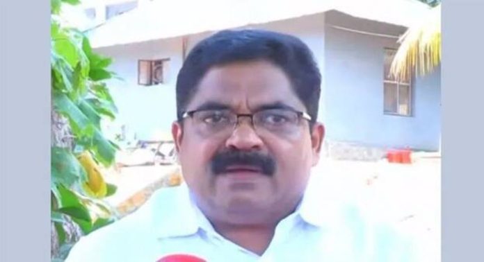 തല്ക്കാലം ഇപ്പോൾ ഒരു പാര്ട്ടിയിലേക്കുമില്ല ; സജി മഞ്ഞക്കടമ്പിൽ തല്ക്കാലം ഇപ്പോൾ ഒരു പാര്ട്ടിയിലേക്കുമില്ല ; സജി മഞ്ഞക്കടമ്പിൽ