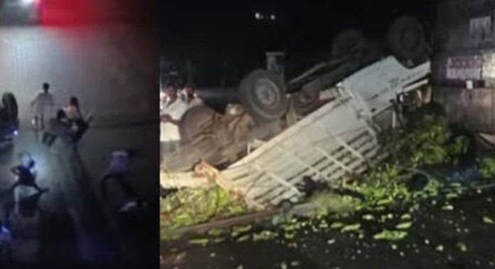 താമരശ്ശേരി ചുരത്തിൽ നിയന്ത്രണം തെറ്റി പിക്കപ്പ് വാൻ മറിഞ്ഞ് അപകടം; രണ്ട് പേർക്ക് പരിക്ക് താമരശ്ശേരി ചുരത്തിൽ നിയന്ത്രണം തെറ്റി പിക്കപ്പ് വാൻ മറിഞ്ഞ് അപകടം; രണ്ട് പേർക്ക് പരിക്ക്