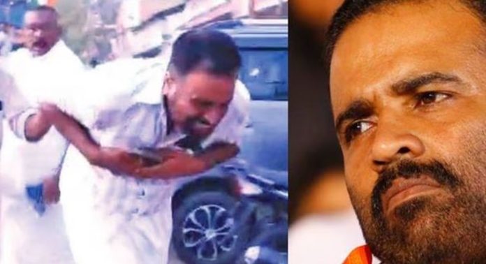 കൊട്ടിക്കലാശത്തിനിടെ ഉണ്ടായ സംഘർഷം ; സി.ആര്.മഹേഷ് എം.എല്.എ.യ്ക്കെതിരേ വധശ്രമത്തിന് കേസെടുത്തു കൊട്ടിക്കലാശത്തിനിടെ ഉണ്ടായ സംഘർഷം ; സി.ആര്.മഹേഷ് എം.എല്.എ.യ്ക്കെതിരേ വധശ്രമത്തിന് കേസെടുത്തു