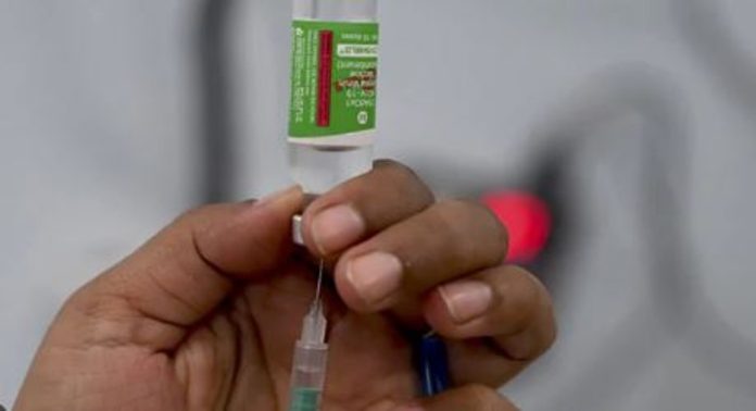 കോവിഷീൽഡിന് പാർശ്വഫലങ്ങളേറെ ; ഒടുവിൽ സമ്മതിച്ച് നിർമാതാക്കൾ കോവിഷീൽഡിന് പാർശ്വഫലങ്ങളേറെ ; ഒടുവിൽ സമ്മതിച്ച് നിർമാതാക്കൾ