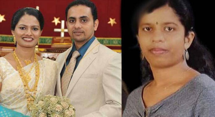 നവീന്റെ കാറില് നിന്ന് പ്രത്യേകതരം കല്ലുകളും ചിത്രങ്ങളും കണ്ടെടുത്തു ; പിന്നിൽ ‘ബ്ലാക്ക് മാജിക്’ നടന്നിട്ടുണ്ടന്ന കൂടുതൽ തെളിവുകൾ പുറത്ത് നവീന്റെ കാറില് നിന്ന് പ്രത്യേകതരം കല്ലുകളും ചിത്രങ്ങളും കണ്ടെടുത്തു ; പിന്നിൽ ‘ബ്ലാക്ക് മാജിക്’ നടന്നിട്ടുണ്ടന്ന കൂടുതൽ തെളിവുകൾ പുറത്ത്