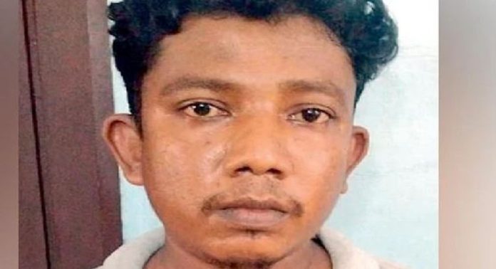 മദ്യക്കുപ്പി റോഡുവശത്ത് പൊട്ടിച്ചിട്ടത് ചോദ്യംചെയ്തു ; പിന്നാലെ അയൽവാസിയുടെ കുത്തേറ്റ യുവാവ് അതീവ ഗുരുതരാവസ്ഥയിൽ മദ്യക്കുപ്പി റോഡുവശത്ത് പൊട്ടിച്ചിട്ടത് ചോദ്യംചെയ്തു ; പിന്നാലെ അയൽവാസിയുടെ കുത്തേറ്റ യുവാവ് അതീവ ഗുരുതരാവസ്ഥയിൽ