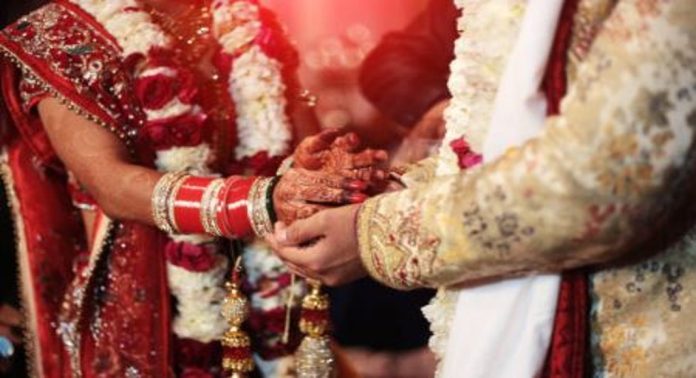പങ്കാളിയെ ഇഷ്ട്ടമില്ല ; യുവ ദമ്പതികളുടെ വിവാഹം റദ്ദാക്കി ബോംബെ ഹൈക്കോടതി പങ്കാളിയെ ഇഷ്ട്ടമില്ല ; യുവ ദമ്പതികളുടെ വിവാഹം റദ്ദാക്കി ബോംബെ ഹൈക്കോടതി