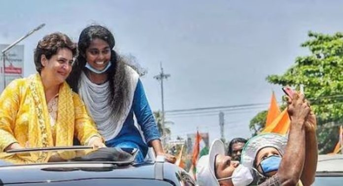 തെരഞ്ഞെടുപ്പ് പ്രചാരണം ; പ്രിയങ്കാഗാന്ധി ഇന്ന് കേരളത്തിൽ, ആവേശത്തിൽ പ്രവർത്തകർ…! തെരഞ്ഞെടുപ്പ് പ്രചാരണം ; പ്രിയങ്കാഗാന്ധി ഇന്ന് കേരളത്തിൽ, ആവേശത്തിൽ പ്രവർത്തകർ…!