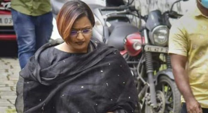 സ്പേസ് പാർക്കിലെ ജോലി അനധികൃതമായി നേടിയെന്ന കേസ് ; സ്വപ്ന സുരേഷ് ഇന്ന് കോടതിയിൽ ഹാജരാകും സ്പേസ് പാർക്കിലെ ജോലി അനധികൃതമായി നേടിയെന്ന കേസ് ; സ്വപ്ന സുരേഷ് ഇന്ന് കോടതിയിൽ ഹാജരാകും