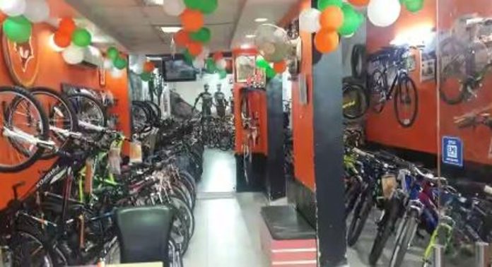 സൈക്കിൾ വിപണി വീണ്ടും ഉണർന്നു ; ആവശ്യക്കാരുടെ എണ്ണത്തിൽ വർധനവ് സൈക്കിൾ വിപണി വീണ്ടും ഉണർന്നു ; ആവശ്യക്കാരുടെ എണ്ണത്തിൽ വർധനവ്