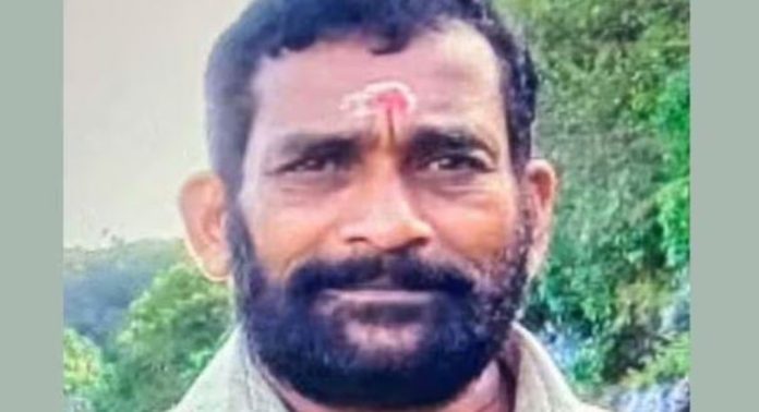 കൊടികെട്ടുന്നതിനിടെ അപകടം ; ബി.ജെ.പി പ്രവര്ത്തകന് വീണുമരിച്ചു കൊടികെട്ടുന്നതിനിടെ അപകടം ; ബി.ജെ.പി പ്രവര്ത്തകന് വീണുമരിച്ചു