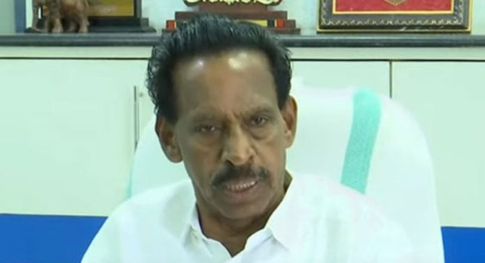 കരുവന്നൂർ കേസ് ; ഇഡി രാഷ്ട്രീയവിരോധം തീര്ക്കുന്നുവെന്ന് എം.കെ.കണ്ണന് കരുവന്നൂർ കേസ് ; ഇഡി രാഷ്ട്രീയവിരോധം തീര്ക്കുന്നുവെന്ന് എം.കെ.കണ്ണന്