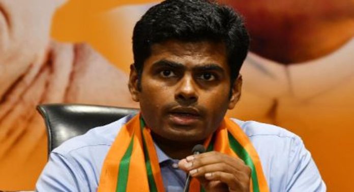 രാത്രി പത്തിന് ശേഷം പ്രചാരണം നടത്തി ; കെ അണ്ണാമലൈക്കെതിരെ പോലീസ് കേസെടുത്തു രാത്രി പത്തിന് ശേഷം പ്രചാരണം നടത്തി ; കെ അണ്ണാമലൈക്കെതിരെ പോലീസ് കേസെടുത്തു