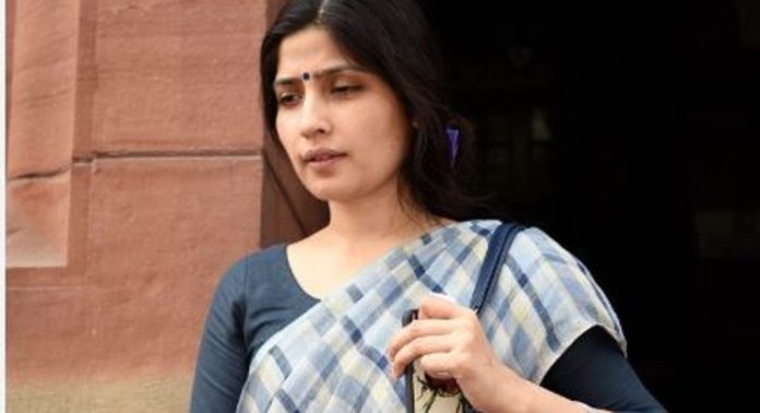തന്റെ സ്വത്ത് വിവരങ്ങൾ വെളിപ്പെടുത്തി സമാജ്വാദി പാർട്ടി നേതാവ് ഡിംപിൾ യാദവ് തന്റെ സ്വത്ത് വിവരങ്ങൾ വെളിപ്പെടുത്തി സമാജ്വാദി പാർട്ടി നേതാവ് ഡിംപിൾ യാദവ്