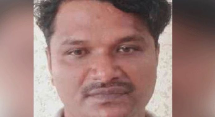 വാഹനം മോഷ്ടിച്ച കേസിൽ പ്രതി അറസ്റ്റിൽ വാഹനം മോഷ്ടിച്ച കേസിൽ പ്രതി അറസ്റ്റിൽ