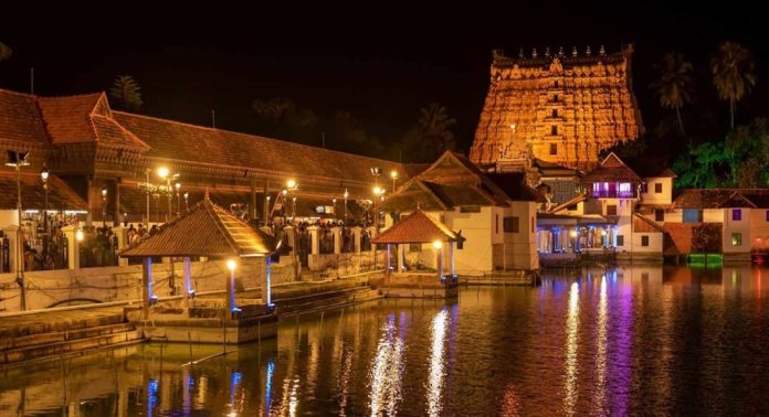 ശ്രീ പദ്മനാഭ സ്വാമി ക്ഷേത്രത്തിലെ വിഷ്വക്സേന വിഗ്രഹത്തിന്റെ പുനരുദ്ധാരണം അന്തിമഘട്ടത്തിൽ ശ്രീ പദ്മനാഭ സ്വാമി ക്ഷേത്രത്തിലെ വിഷ്വക്സേന വിഗ്രഹത്തിന്റെ പുനരുദ്ധാരണം അന്തിമഘട്ടത്തിൽ