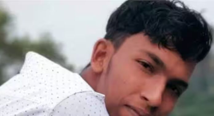 അഭിറാമിന്റെ മരണം ; പോലീസിനെതിരെ ജനരോഷം ഉയരുന്നു അഭിറാമിന്റെ മരണം ; പോലീസിനെതിരെ ജനരോഷം ഉയരുന്നു