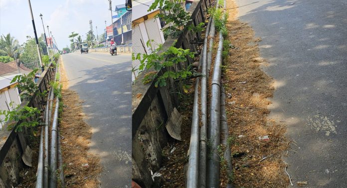 എടത്വ പാലത്തിന്റെ നടപ്പാത നിർമ്മാണം ; കേരള റോഡ് ഫണ്ട് ബോർഡിന്റെ നിർദ്ദേശം അവഗണിച്ചു എടത്വ പാലത്തിന്റെ നടപ്പാത നിർമ്മാണം ; കേരള റോഡ് ഫണ്ട് ബോർഡിന്റെ നിർദ്ദേശം അവഗണിച്ചു