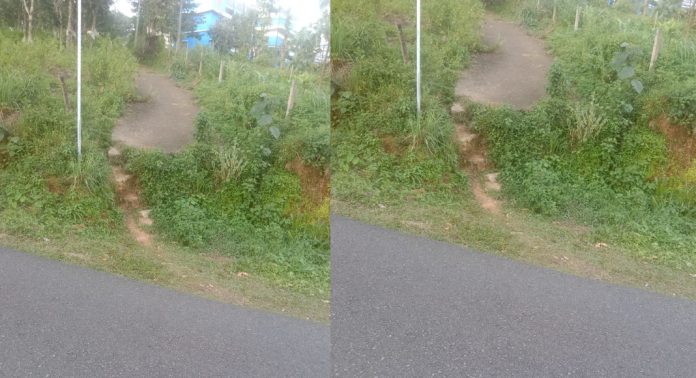 മന്ദമരുതി വെച്ചൂച്ചിറ റോഡ് ഉന്നത നിലവാരത്തില് നിര്മ്മിച്ചതോടെ സഞ്ചാരമാര്ഗം നഷ്ടപ്പെട്ട് ഗ്രാമീണര് മന്ദമരുതി വെച്ചൂച്ചിറ റോഡ് ഉന്നത നിലവാരത്തില് നിര്മ്മിച്ചതോടെ സഞ്ചാരമാര്ഗം നഷ്ടപ്പെട്ട് ഗ്രാമീണര്