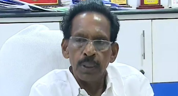 കരുവന്നൂര് ബാങ്ക് തട്ടിപ്പ് കേസ് : എംകെ കണ്ണന് വീണ്ടും ഇഡി നോട്ടീസ്, ബുധനാഴ്ച ഹാജരാകണം കരുവന്നൂര് ബാങ്ക് തട്ടിപ്പ് കേസ് : എംകെ കണ്ണന് വീണ്ടും ഇഡി നോട്ടീസ്, ബുധനാഴ്ച ഹാജരാകണം
