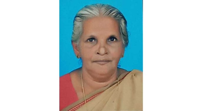 വോട്ടു രേഖപ്പെടുത്താൻ വരിയിൽ കാത്തു നില്ക്കവെ കുഴഞ്ഞു വീണു ചികിത്സയിൽ കഴിഞ്ഞ വയോധിക മരിച്ചു വോട്ടു രേഖപ്പെടുത്താൻ വരിയിൽ കാത്തു നില്ക്കവെ കുഴഞ്ഞു വീണു ചികിത്സയിൽ കഴിഞ്ഞ വയോധിക മരിച്ചു