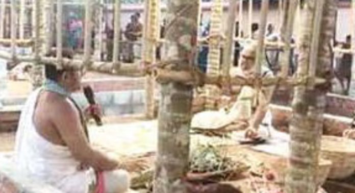 ഇളകൊള്ളൂർ മഹാദേവക്ഷേത്രത്തില് ദ്വിതീയ ചയനം പൂർത്തിയാക്കി ഇളകൊള്ളൂർ മഹാദേവക്ഷേത്രത്തില് ദ്വിതീയ ചയനം പൂർത്തിയാക്കി