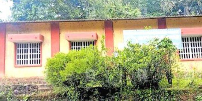 കൊറ്റനാട് ഖാദി ഉൽപ്പാദന കേന്ദ്രത്തിന് ശാപമോക്ഷം ; അറ്റകുറ്റപ്പണി ഉടന് ആരംഭിക്കും കൊറ്റനാട് ഖാദി ഉൽപ്പാദന കേന്ദ്രത്തിന് ശാപമോക്ഷം ; അറ്റകുറ്റപ്പണി ഉടന് ആരംഭിക്കും