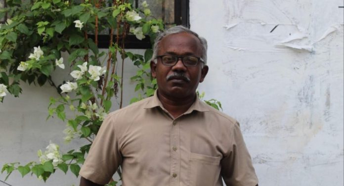 പെന്ഷനാകാന് ഒരു ദിവസം ബാക്കി ; കെഎസ്ഇബി ജീവനക്കാരന് സെക്ഷന് ഓഫിസില് തൂങ്ങിമരിച്ചു പെന്ഷനാകാന് ഒരു ദിവസം ബാക്കി ; കെഎസ്ഇബി ജീവനക്കാരന് സെക്ഷന് ഓഫിസില് തൂങ്ങിമരിച്ചു