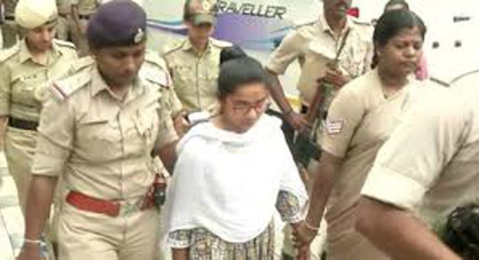 വെള്ളമുണ്ട മാവോയിസ്റ്റ് കേസ് ; ഒന്നാം പ്രതി രൂപേഷ് അടക്കം 4 പ്രതികൾക്കും തടവും പിഴയും ശിക്ഷ വിധിച്ച് കൊച്ചി എൻഐഎ കോടതി വെള്ളമുണ്ട മാവോയിസ്റ്റ് കേസ് ; ഒന്നാം പ്രതി രൂപേഷ് അടക്കം 4 പ്രതികൾക്കും തടവും പിഴയും ശിക്ഷ വിധിച്ച് കൊച്ചി എൻഐഎ കോടതി