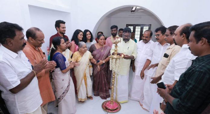 അടൂർ മഹാത്മ ജനസേവന കേന്ദ്രം കള്ളപ്പൻ ചിറയിൽ നിർമ്മിച്ച ശാന്തിഗ്രാമം ആതുരാശ്രമം നാടിന് സമർപ്പിച്ചു അടൂർ മഹാത്മ ജനസേവന കേന്ദ്രം കള്ളപ്പൻ ചിറയിൽ നിർമ്മിച്ച ശാന്തിഗ്രാമം ആതുരാശ്രമം നാടിന് സമർപ്പിച്ചു