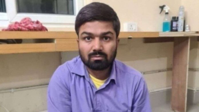 വ്യാജ വീഡിയോ പ്രചരിപ്പിച്ചതിന് അറസ്റ്റിലായ യൂട്യൂബർ മനീഷ് കശ്യപ് ബിജെപിയിൽ ചേർന്നു വ്യാജ വീഡിയോ പ്രചരിപ്പിച്ചതിന് അറസ്റ്റിലായ യൂട്യൂബർ മനീഷ് കശ്യപ് ബിജെപിയിൽ ചേർന്നു