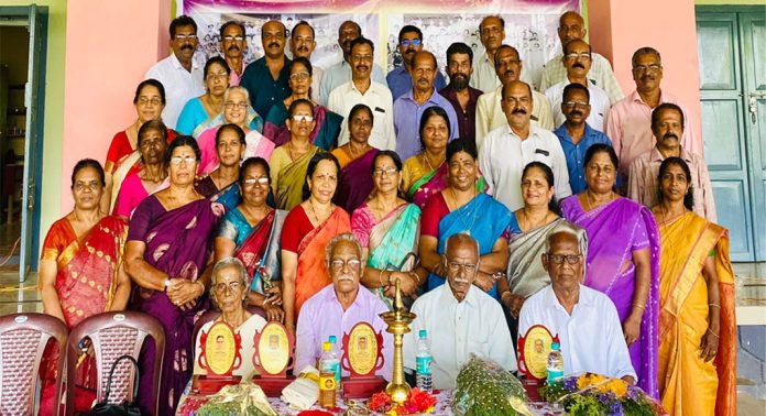 എലിമുള്ളുംപ്ലാക്കൽ ഹയർസെക്കൻഡറി സ്കൂളിൽ പൂർവ്വ വിദ്യാർത്ഥി സംഗമം നടന്നു എലിമുള്ളുംപ്ലാക്കൽ ഹയർസെക്കൻഡറി സ്കൂളിൽ പൂർവ്വ വിദ്യാർത്ഥി സംഗമം നടന്നു
