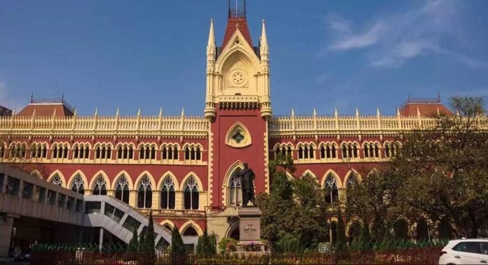 ബെർഹാംപൂര് ലോക്സഭാ മണ്ഡലത്തിലെ തെരഞ്ഞെടുപ്പ് മാറ്റിവയ്ക്കണം : കൊല്ക്കത്ത ഹൈക്കോടതി ബെർഹാംപൂര് ലോക്സഭാ മണ്ഡലത്തിലെ തെരഞ്ഞെടുപ്പ് മാറ്റിവയ്ക്കണം : കൊല്ക്കത്ത ഹൈക്കോടതി