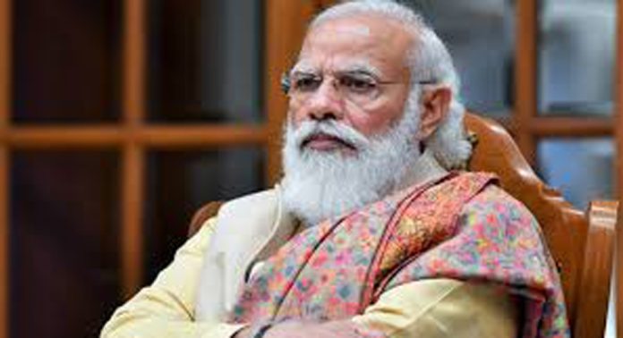 അഴിമതിക്കാരെ സംരക്ഷിക്കാൻ സഖ്യകക്ഷികൾ ഒത്തുചേർന്നുവെന്ന് പ്രധാനമന്ത്രി നരേന്ദ്ര മോദി അഴിമതിക്കാരെ സംരക്ഷിക്കാൻ സഖ്യകക്ഷികൾ ഒത്തുചേർന്നുവെന്ന് പ്രധാനമന്ത്രി നരേന്ദ്ര മോദി