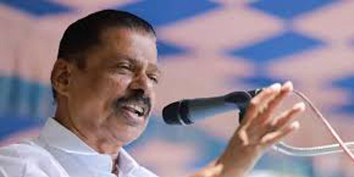 ദ കേരള സ്റ്റോറി പ്രദര്ശനം വിവാദമായതിന് പിന്നാലെ സിനിമയെ അതിരൂക്ഷമായി വിമര്ശിച്ച് എംവി ഗോവിന്ദൻ ദ കേരള സ്റ്റോറി പ്രദര്ശനം വിവാദമായതിന് പിന്നാലെ സിനിമയെ അതിരൂക്ഷമായി വിമര്ശിച്ച് എംവി ഗോവിന്ദൻ