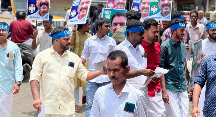 ഫേസ് ടു ഫേസ് ക്യാമ്പയിന് പത്തനംതിട്ട നഗരത്തിൽ തുടക്കം കുറിച്ച് കെ എസ് യു ഫേസ് ടു ഫേസ് ക്യാമ്പയിന് പത്തനംതിട്ട നഗരത്തിൽ തുടക്കം കുറിച്ച് കെ എസ് യു