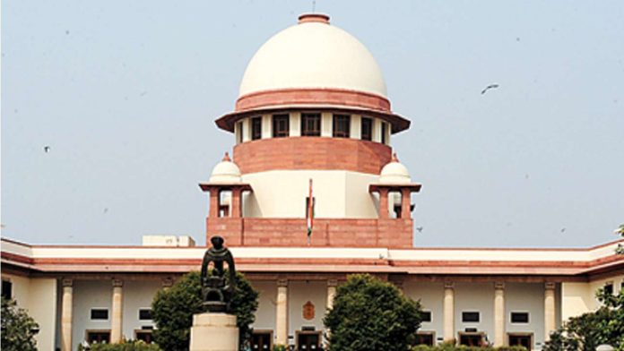 കെജ്രിവാളിന്റെ ഹർജി : ഇന്ന് പരിഗണിച്ചില്ലെങ്കിൽ കാത്തിരിക്കേണ്ടത് നാല് ദിവസം കെജ്രിവാളിന്റെ ഹർജി : ഇന്ന് പരിഗണിച്ചില്ലെങ്കിൽ കാത്തിരിക്കേണ്ടത് നാല് ദിവസം