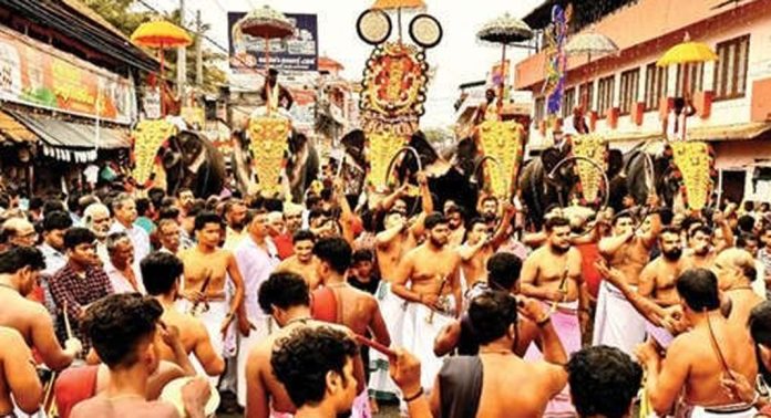 ഓമല്ലൂർ രക്തകണ്ഠസ്വാമി ക്ഷേത്രത്തിലെ ഏഴാം ഉത്സവം നടന്നു ഓമല്ലൂർ രക്തകണ്ഠസ്വാമി ക്ഷേത്രത്തിലെ ഏഴാം ഉത്സവം നടന്നു