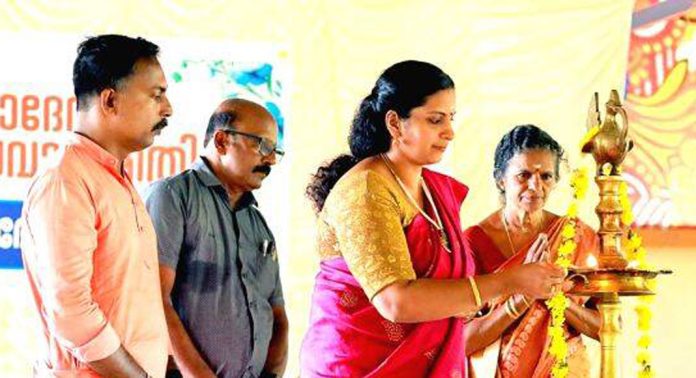 പന്തളം മഹാദേവർ ക്ഷേത്രത്തിലെ മാതൃസമിതി രൂപീകരണയോഗം ഉദ്ഘാടനം ചെയ്തു പന്തളം മഹാദേവർ ക്ഷേത്രത്തിലെ മാതൃസമിതി രൂപീകരണയോഗം ഉദ്ഘാടനം ചെയ്തു