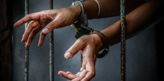 ലോക്കപ്പ് പൂട്ടാൻ മറന്നു ; കൊല്ലത്ത് മോഷണക്കേസ് പ്രതി പോലീസ് സ്റ്റേഷനിൽനിന്ന് ചാടിപ്പോയി