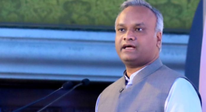 ലോക്സഭാ തെരഞ്ഞെടുപ്പിൽ ബിജെപി 200 സീറ്റുകൾ പോലും നേടില്ല ; കർണാടക മന്ത്രി പ്രിയങ്ക് ഖാർഗെ ലോക്സഭാ തെരഞ്ഞെടുപ്പിൽ ബിജെപി 200 സീറ്റുകൾ പോലും നേടില്ല ; കർണാടക മന്ത്രി പ്രിയങ്ക് ഖാർഗെ