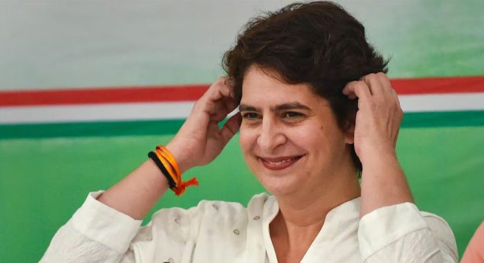 പ്രിയങ്ക ഗാന്ധി എംപിയുടെ വാഹന വ്യൂഹത്തിന് തടസ്സം സൃഷ്ടിച്ച യുവാവിനെതിരെ പോലീസ് കേസെടുത്തു പ്രിയങ്ക ഗാന്ധി എംപിയുടെ വാഹന വ്യൂഹത്തിന് തടസ്സം സൃഷ്ടിച്ച യുവാവിനെതിരെ പോലീസ് കേസെടുത്തു
